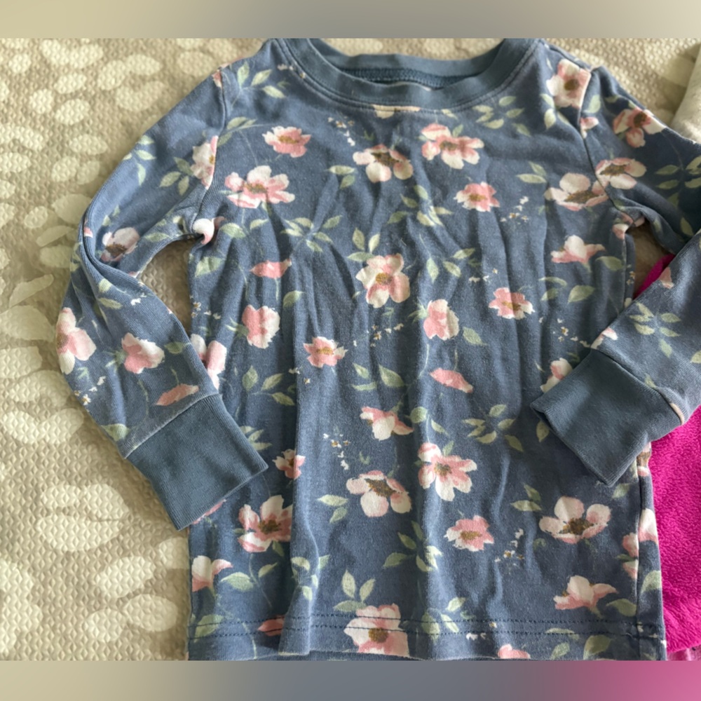 2T girls pajama bundle - Picture 4 of 5